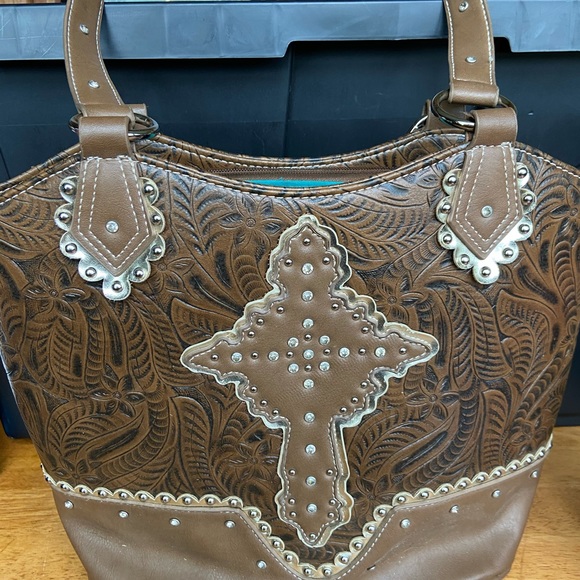 Purse - Picture 1 of 4